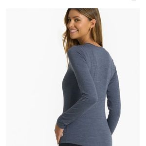 Vuori Long Sleeve Lux Crew size S in Azure Heather